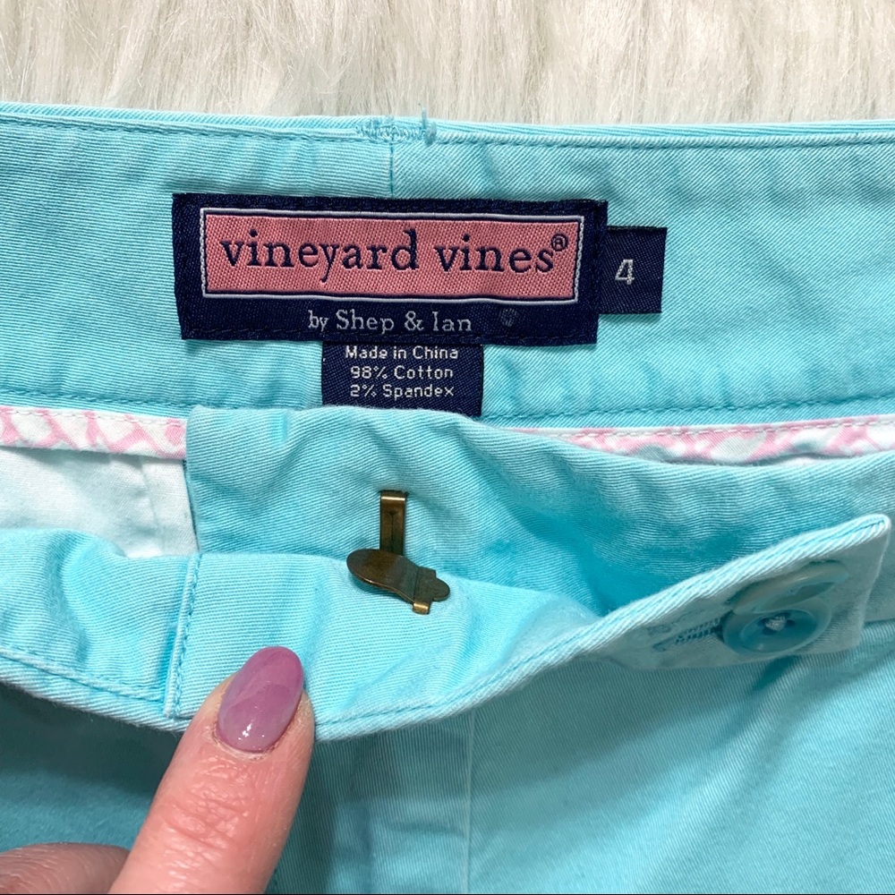 SOLD-Vineyard Vines Dayboat Shorts - Picture 6 of 6